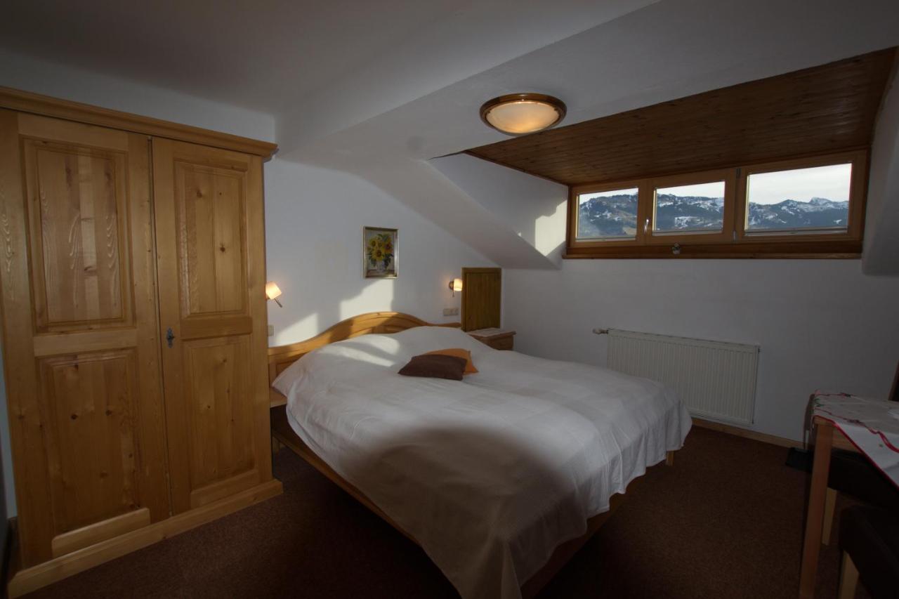 Fruehstueckspension & Appartements Eugenie Kitzbühel Exteriör bild