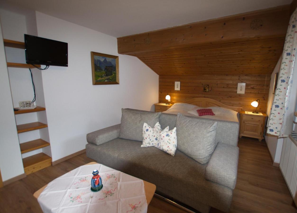 Fruehstueckspension & Appartements Eugenie Kitzbühel Exteriör bild