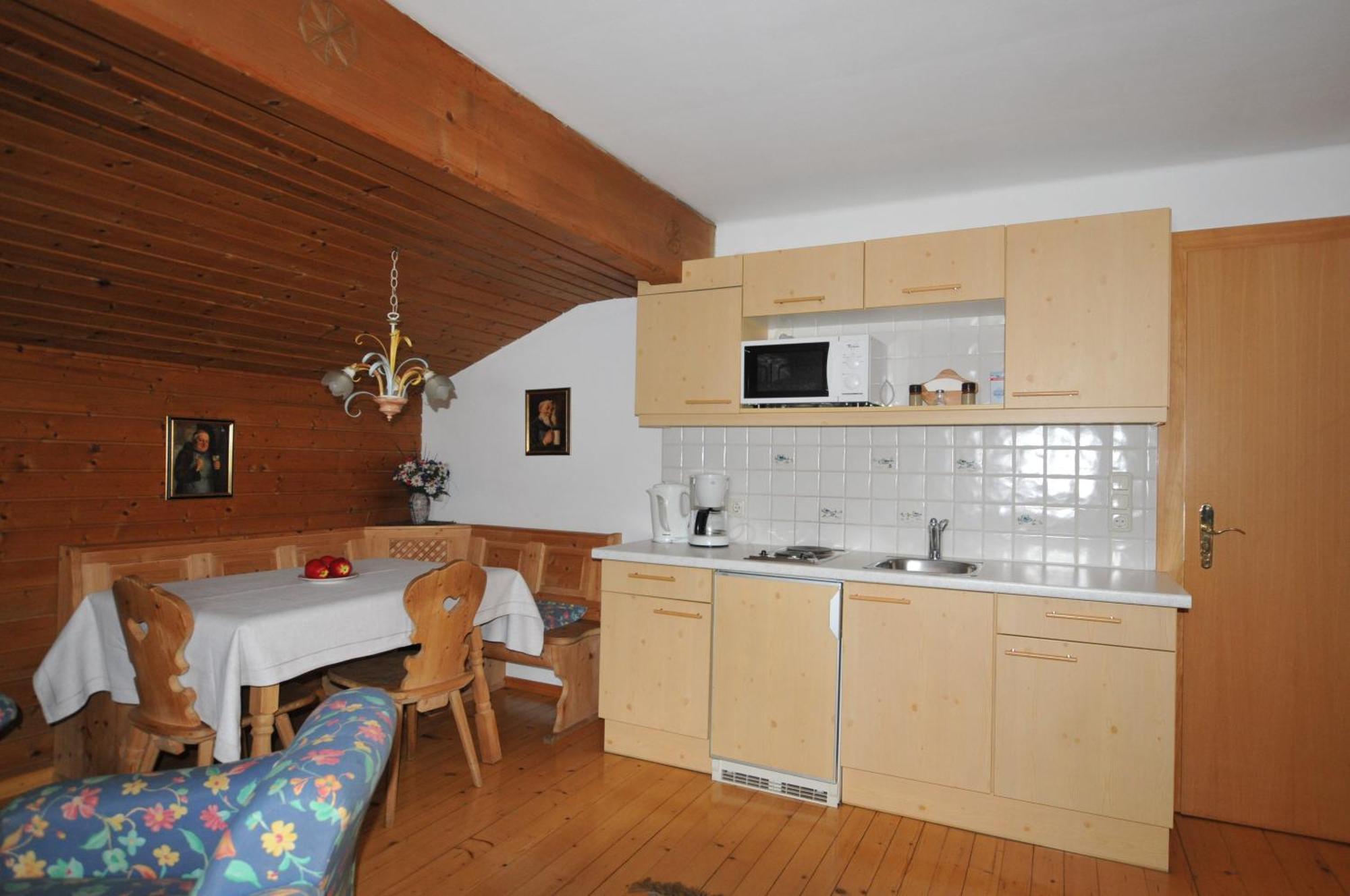 Fruehstueckspension & Appartements Eugenie Kitzbühel Exteriör bild
